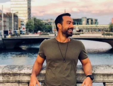 Αχ αυτά τα καλάμια!- Με την πολιτική φλερτάρει τώρα ο Τανιμανίδης